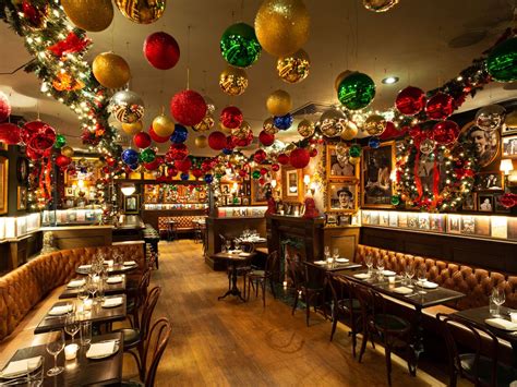 A Taste of Magic: Where Dining and Magic Collide in NYC